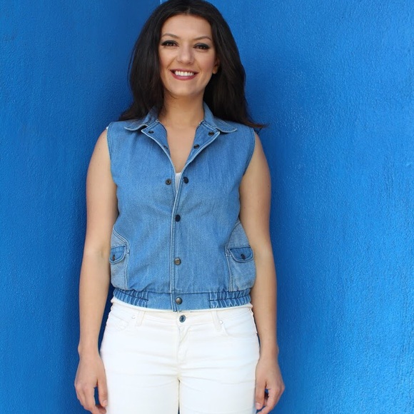 Retro Two Toned Vest - Picture 3 of 3